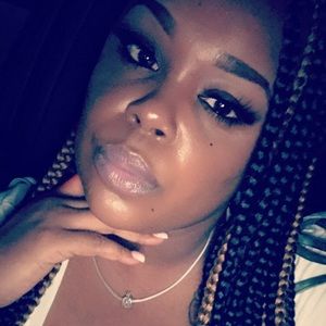 Meet your Posher, Elisha